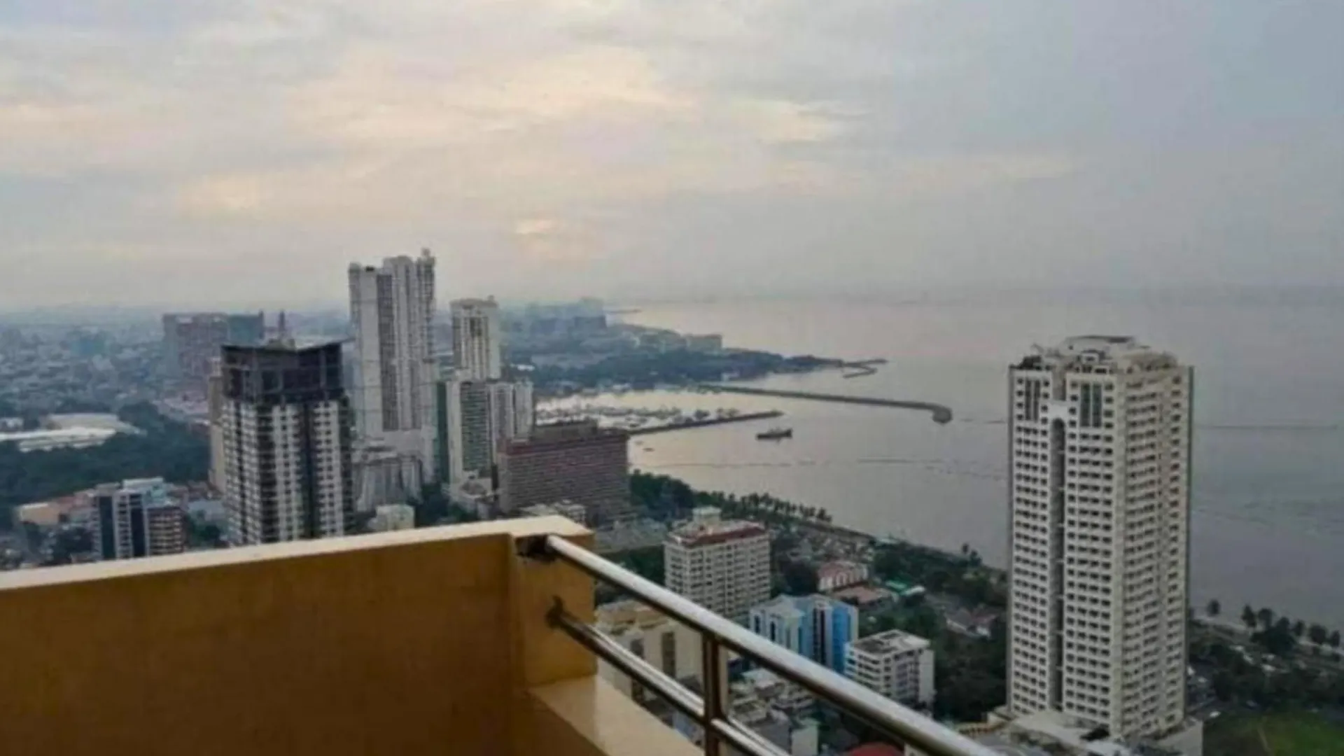 Aparthotel Place To Stay Book Now Free Pool, Free Sauna, Sea View, And 40 Percent Discount Promo This Month Units Complete With A Balcony And Stunning Views Of Manila Bay Located In The Heart Of Manila Updated 2025 Price